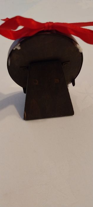 Peça Religiosa Antiga em Latão Pintado – Sagrado Coração de Jesus