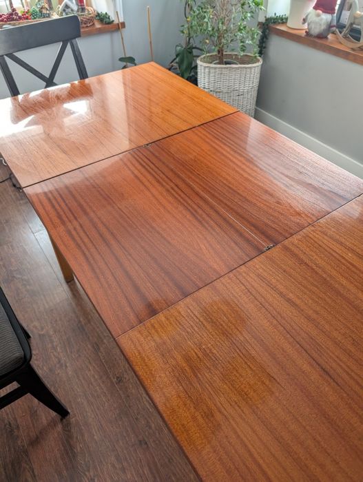 Stół do jadalni Gierek, wysoki połysk