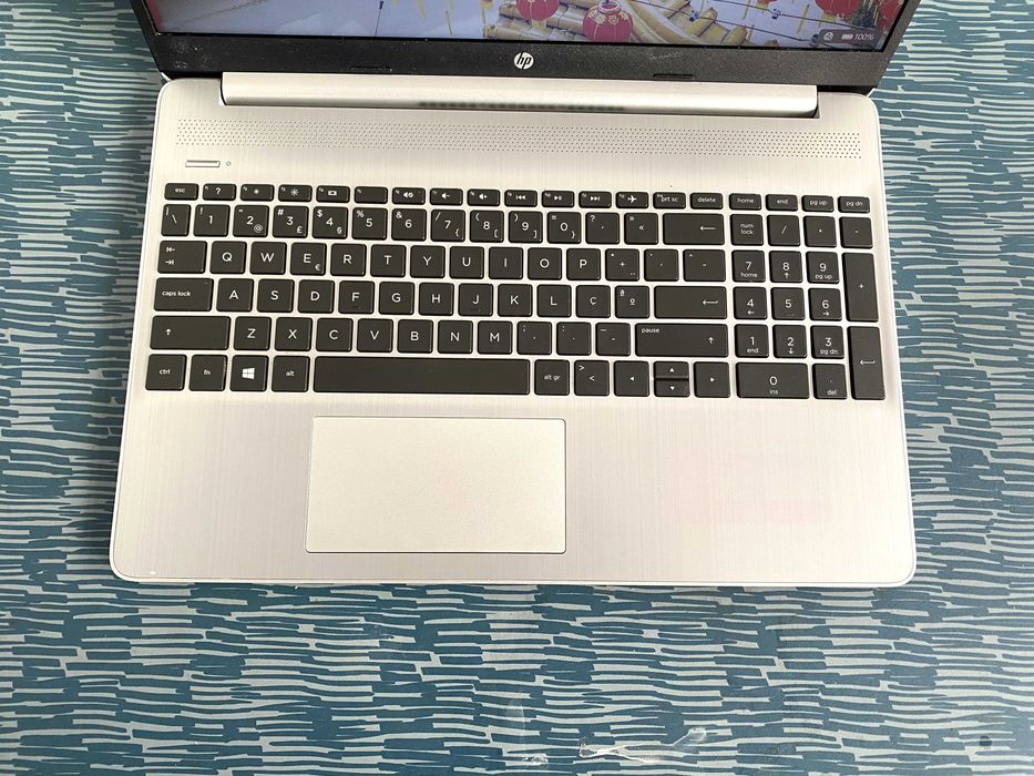 Portatil HP 15s (15.6") | Intel i3 11ª Gen | 16GB RAM | SSD 512GB