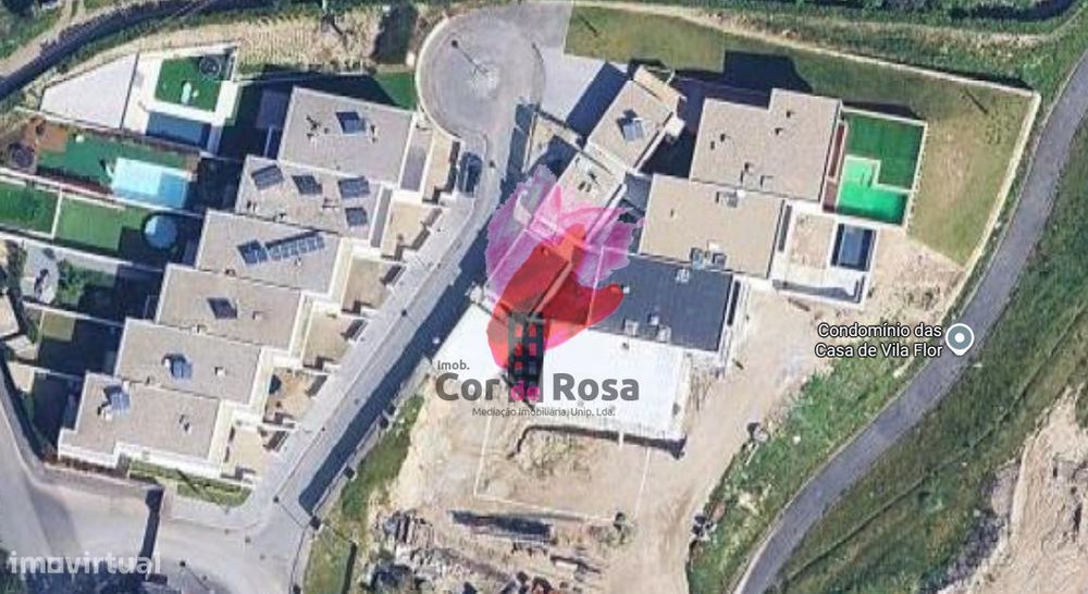 Moradia com 4 suites Nova em Guimarães – Um Sonho à Sua Espera!