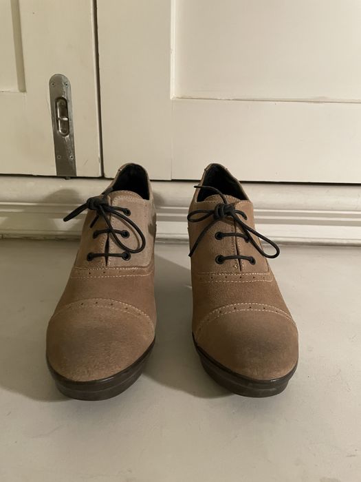 Sapatos da Disfunctional 40