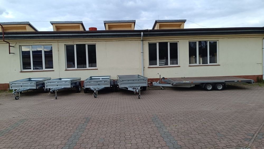 Przyczepka samochodowa Zasław 235SU uchylana