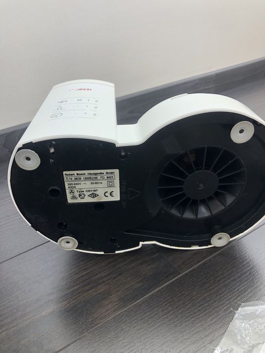 Кухонний комбайн Bosch MCM 1200 EU/03 частинами