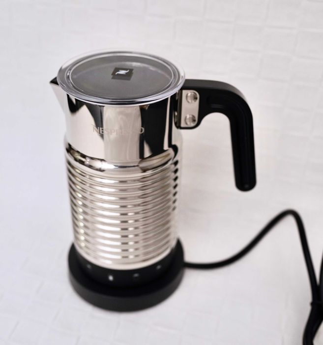 Aerocino 4 da Nespresso Novo na Embalagem