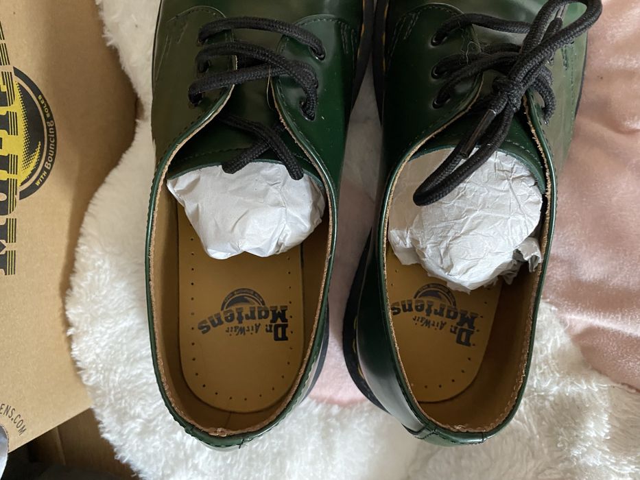Zielone skórzane Dr Martens