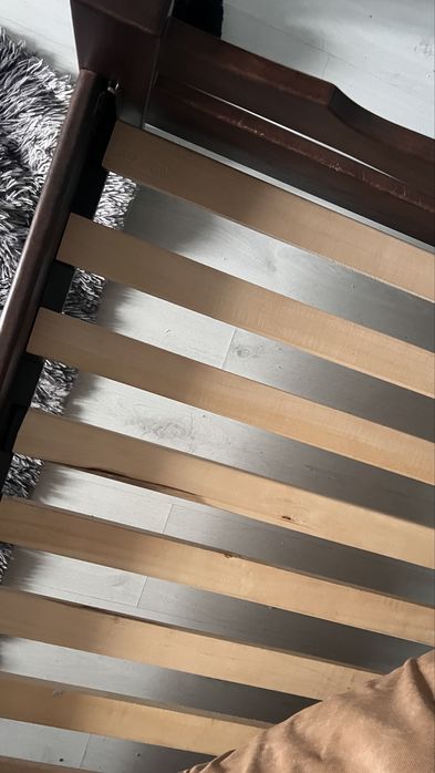 Ліжко односпальне