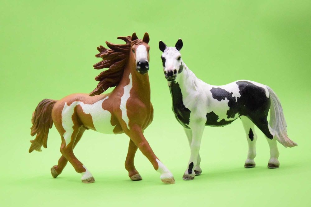 Schleich koń ogier i klacz pinto wycofane figurka FSH #2013