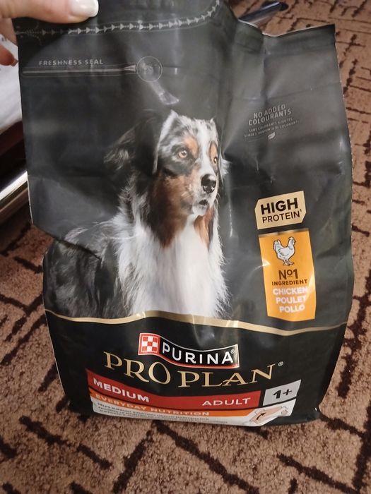 Корм для середніх порід