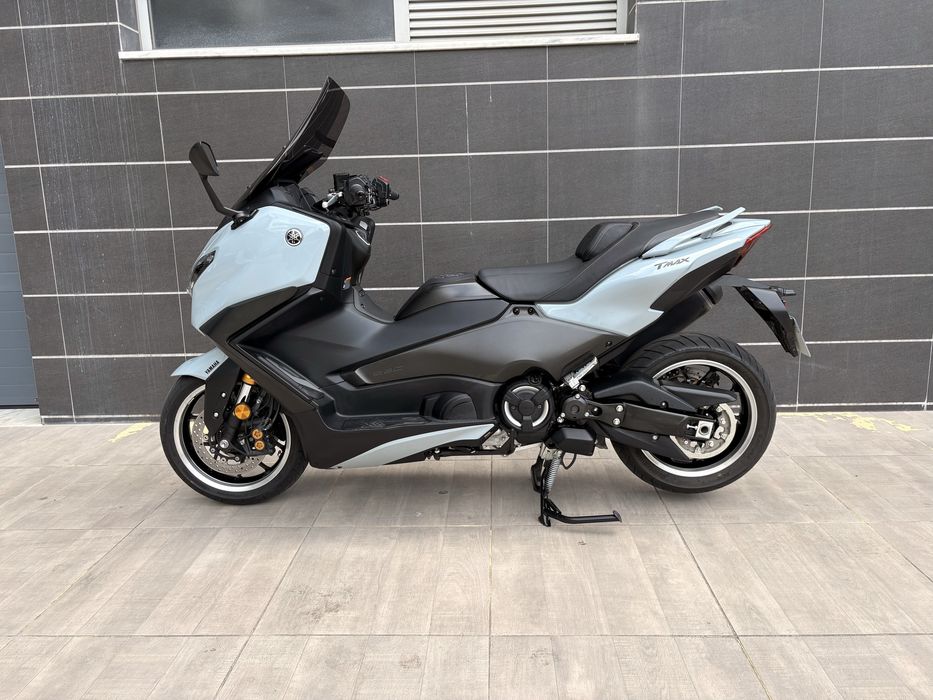 Tmax 560 Tech Max