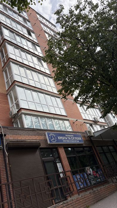Комерція  в цетрі.  ЖК Премʼєр
