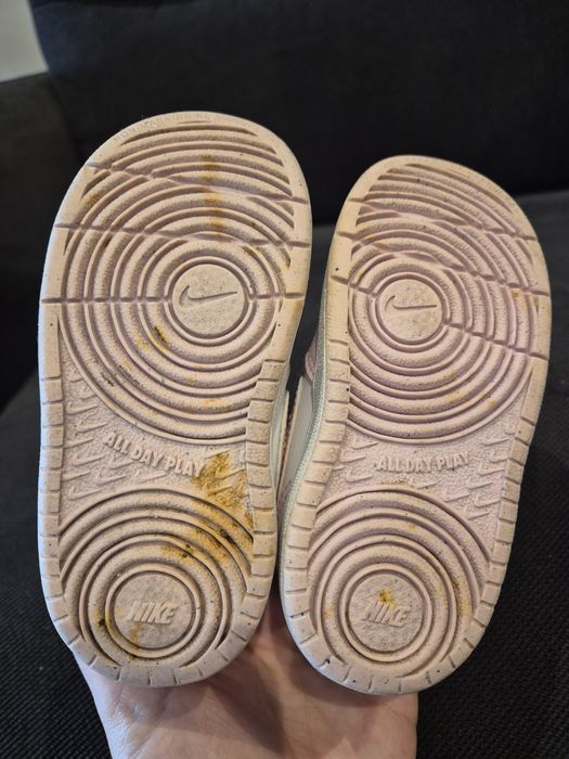 Ténis Nike bebé menina tamanho 23.5