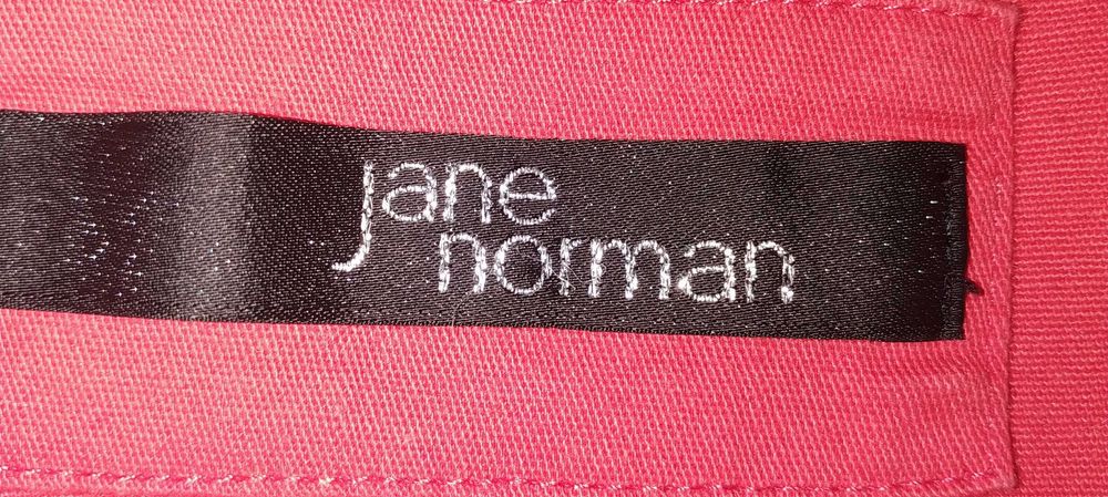 Bolerko Jane Norman roz 10