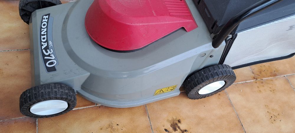 Corta relva eléctrico HONDA HRE 370