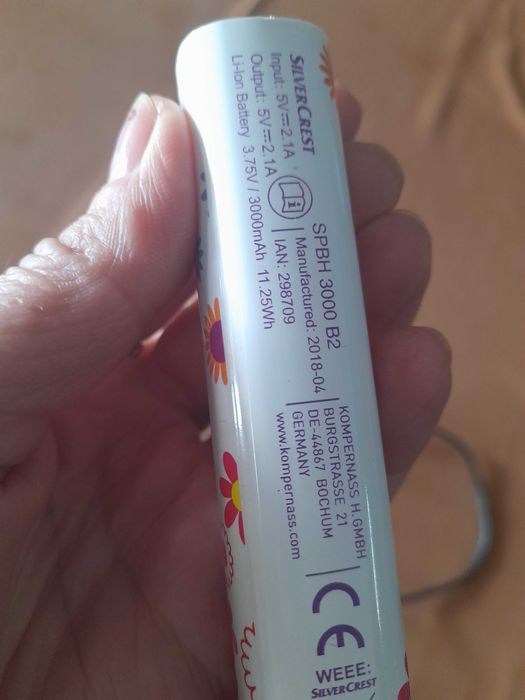 Carregador de telemóvel  novo