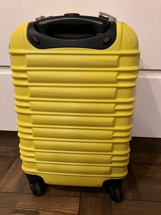 Walizka jak na zdjeciu