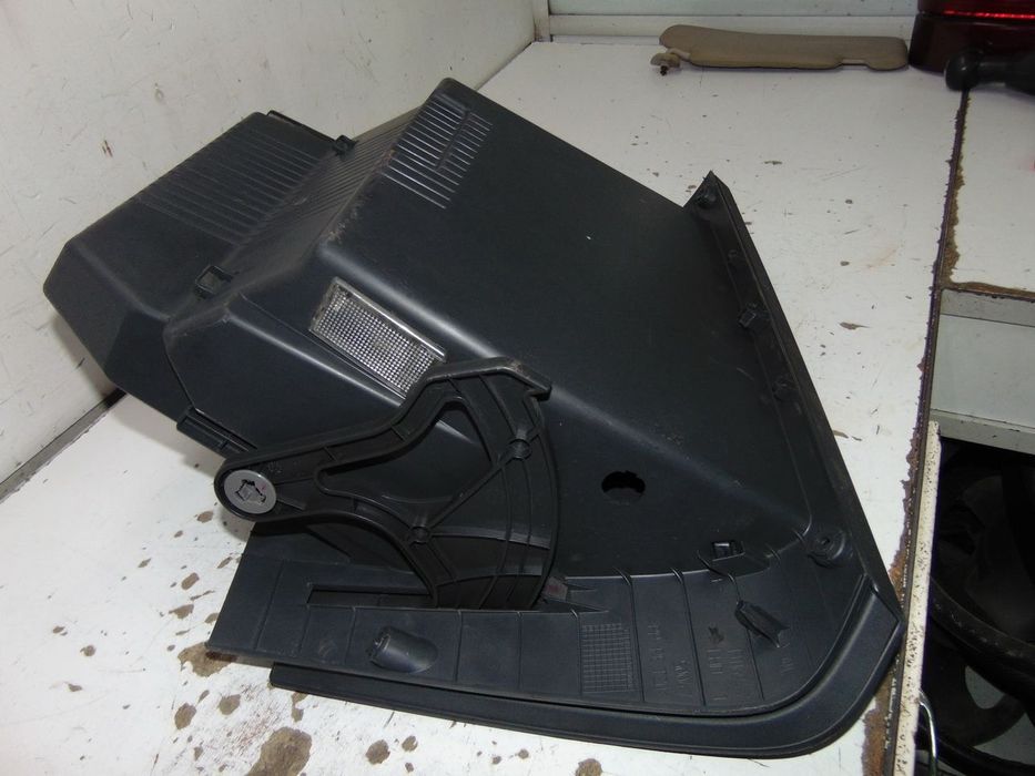 Opel astra h porta luvas