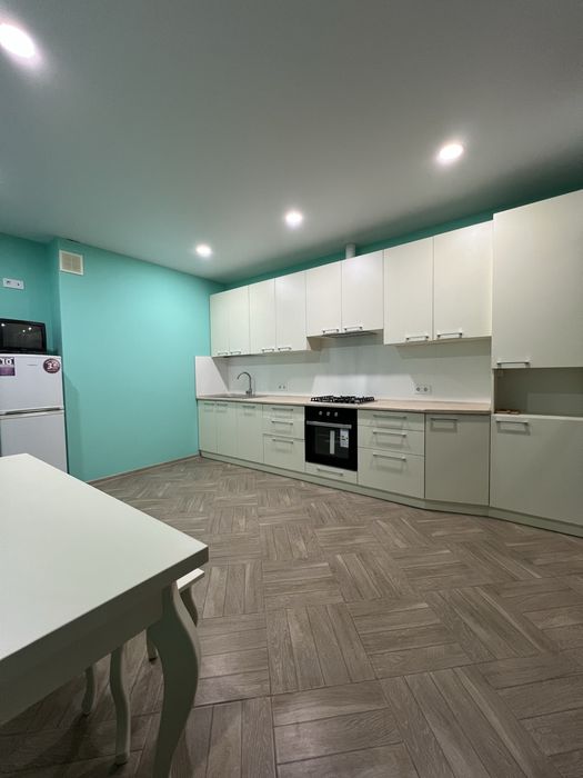 Оренда простороі 2 к . кв., ЖК Паркова Алея