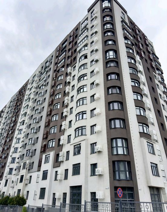 Продам квартиру в Новострое ЖК Инфинити в Центре города !