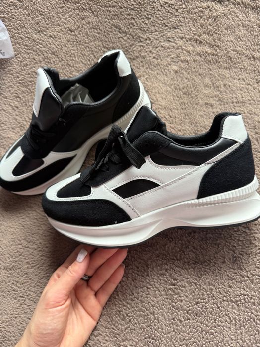 Adidasy biało-czarne