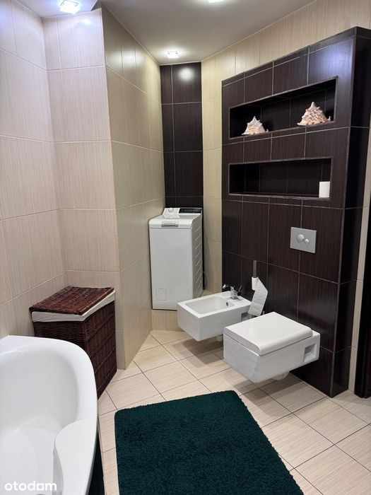 Wysoki standard , 4 pokoje , 83 m² ,klimatyzacja.