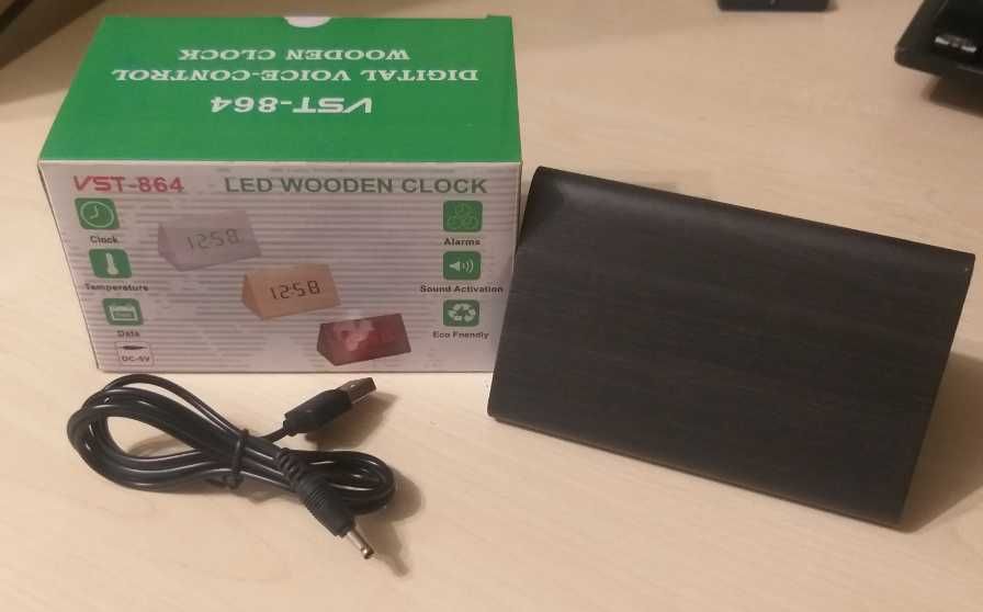 Часы сетевые VST-864-4 зеленые