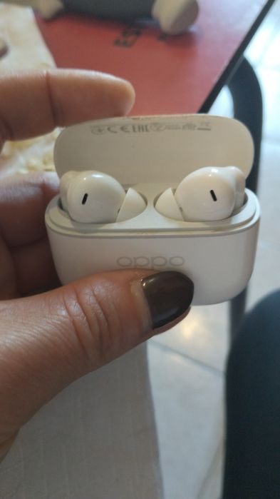 Wireless headphone