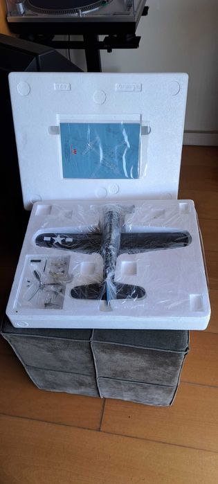 Avião Hobbymaster HA200 Douglas SBD - 5 Dauntless Escala 1:32