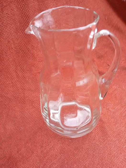 Графин для соку .