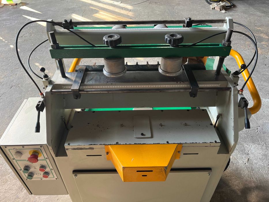 Frezarka do połączeń szuflad OMEC 750