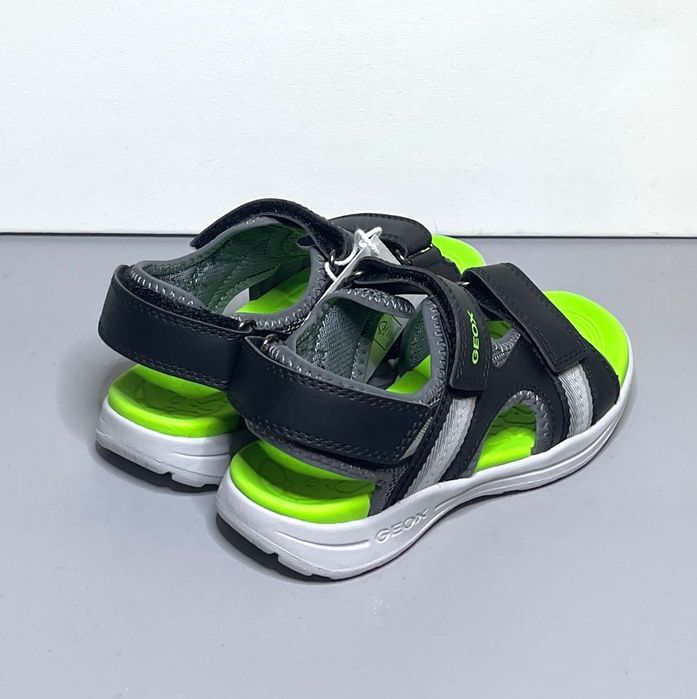 Нові сандалі Geox, 31,33,35
