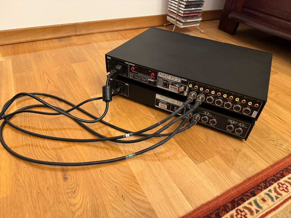 Wzmacniacz z zasilaczem NAIM NAIT XS2 + FLATCAP XS