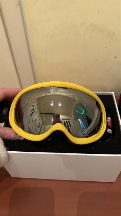 Горнолыжные очки OAKLEY
