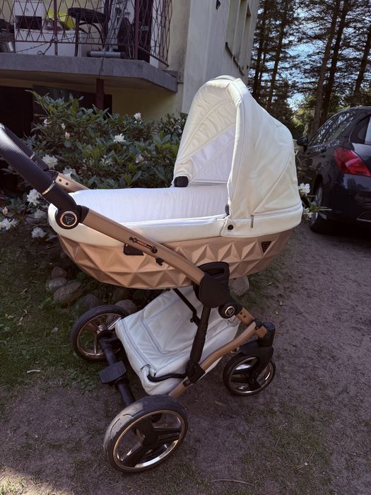 Wózek 2w1 Junama Diamond z Eko-Skóry
