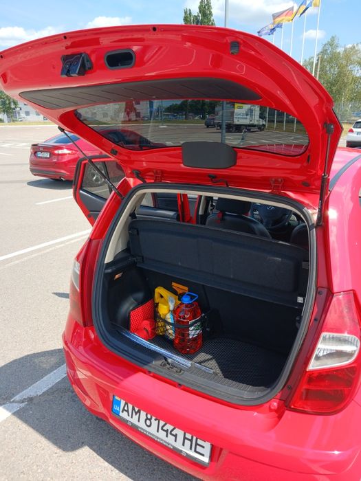 Продам Huyndai i10 (FL) 2011р. 1.1л