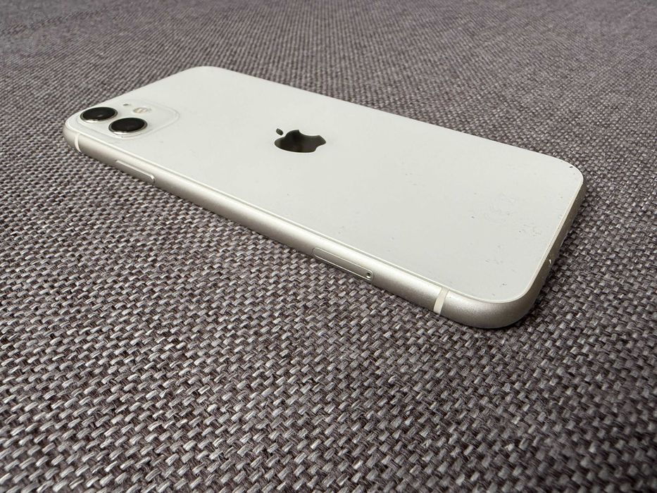 Smartfon Apple iPhone 11 4GB / 64GB White stan idealny