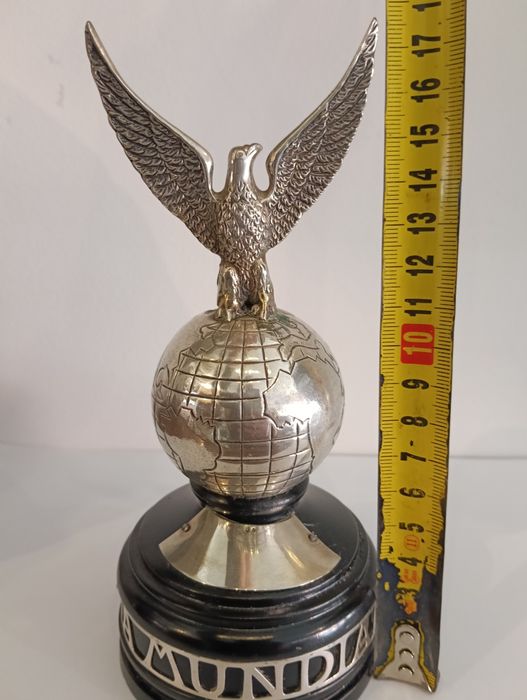 Companhia de Seguros "A Mundial"
