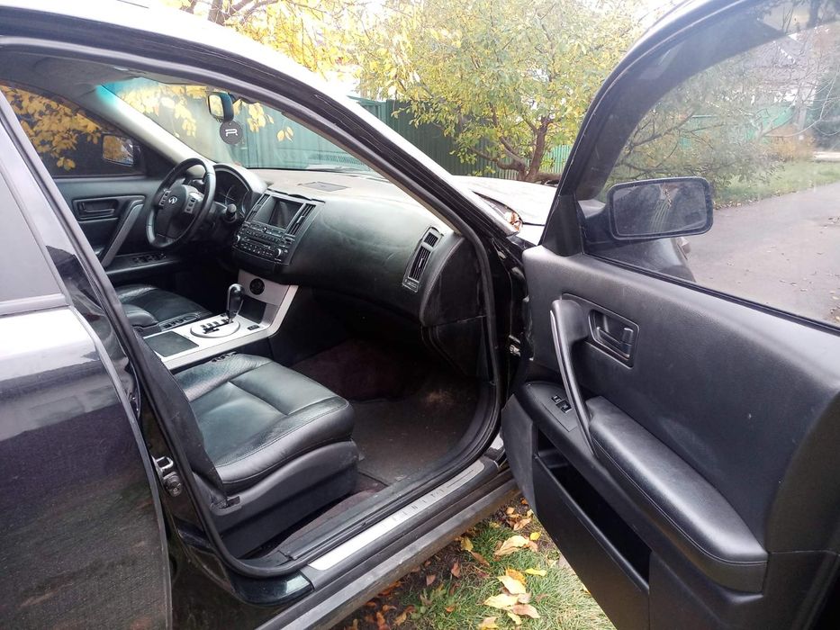 Продам Infiniti FX 45