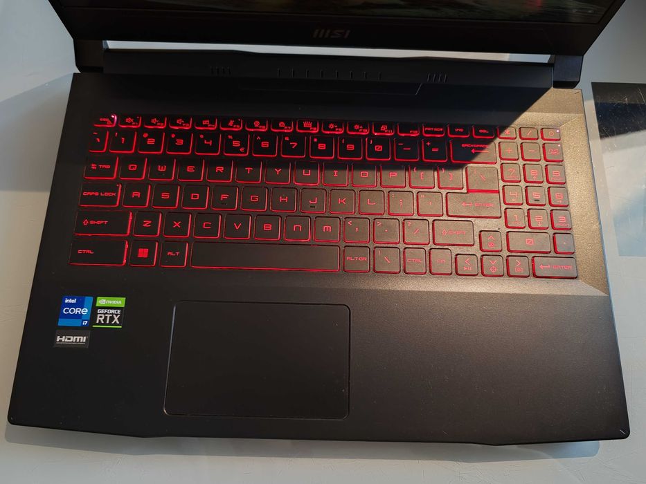 Laptop MSI katana gf66 12ue