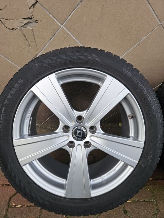 Felgi Koła 18" Volvo V90 Ford 5x108 ET42 + 245.45.18 Nokian