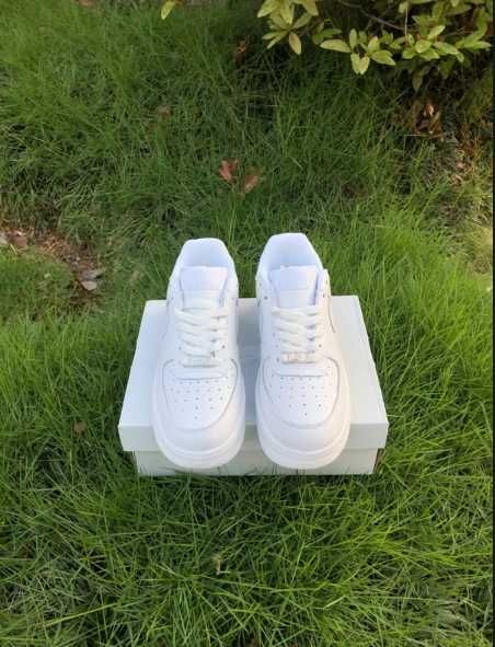Nike Air Force 1 Low '07 White R44