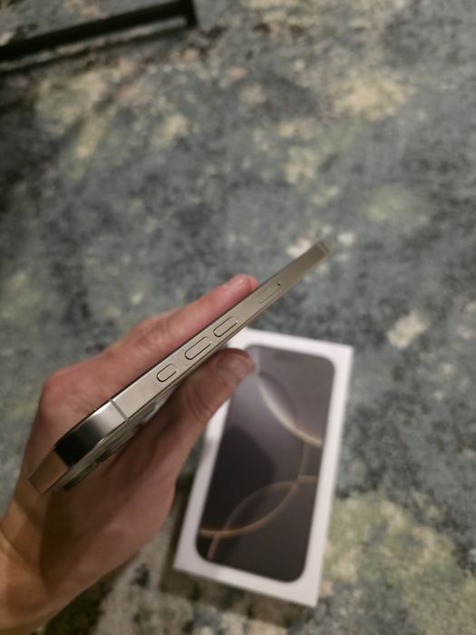 Iphone 16 pro 256 gb ідеальний заблокований