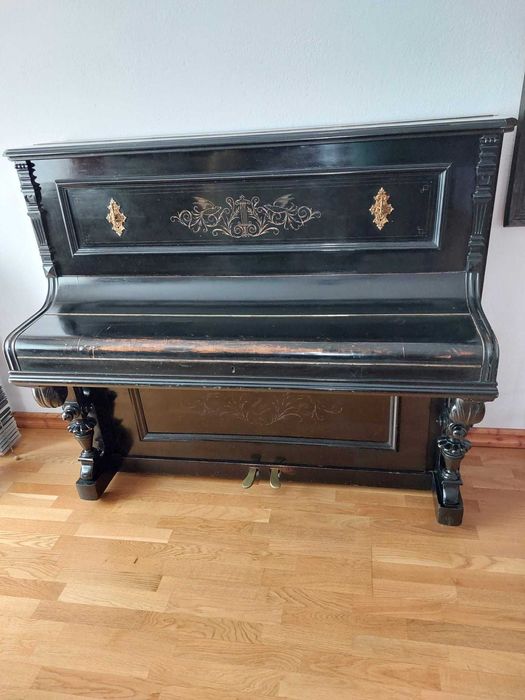 Sprzedam stylowe pianino