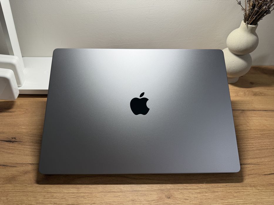 MacBook Pro 16’ 2021 32GB RAM 512GB SSD 92%