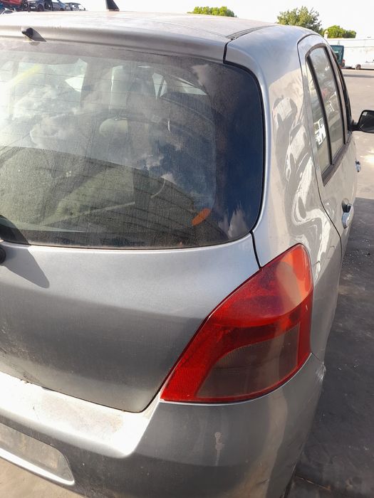 Porta / tampa da mala TOYOTA Yaris (_P9_)