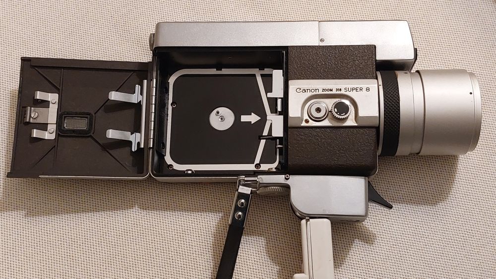 Máquina filmar antiga, Canon Zoom 318 Super 8, com bolsa, funcional