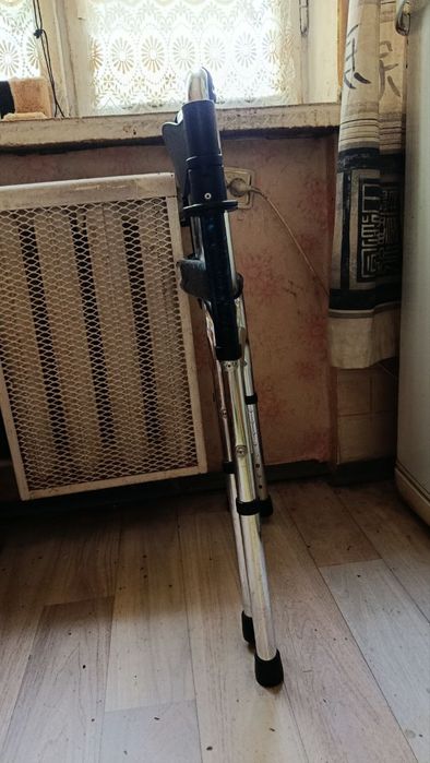 Ходунки з санітарним обладнанням
