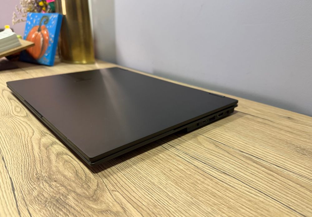 Asus Vivobook S16 FLIP i9 13900H/16 Ram/ 1TB/ FHD+ Touch Screen