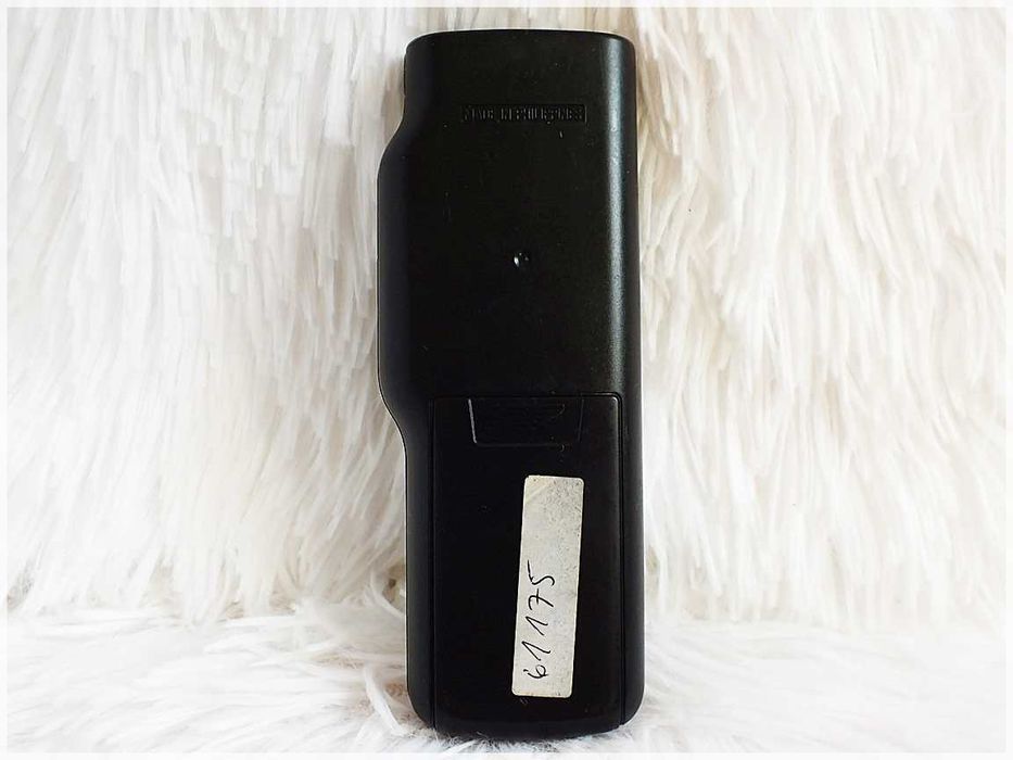 Pilot GRUNDIG RC 8-11 Video 8 Camera Oryginał z lat 90'