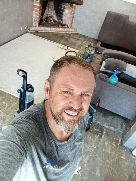 Limpeza de sofás colchões carpetes tapetes e alcatifas