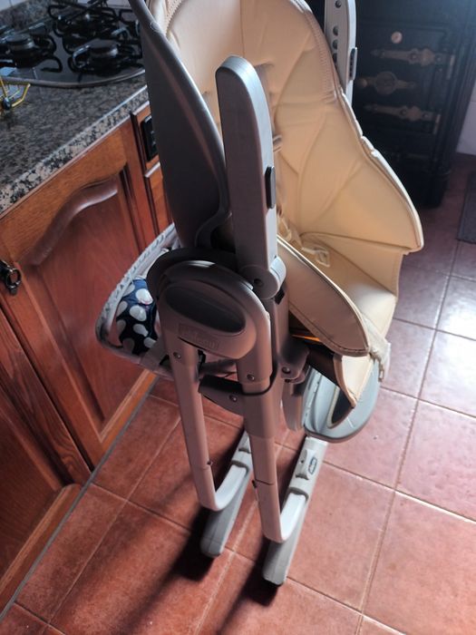 Cadeira para mesa de bebé